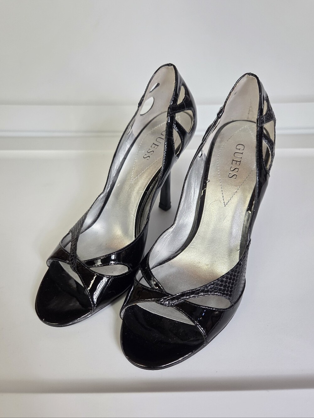 Guess Black Genuine Patent Leather Snake Embossed Heels Size 6